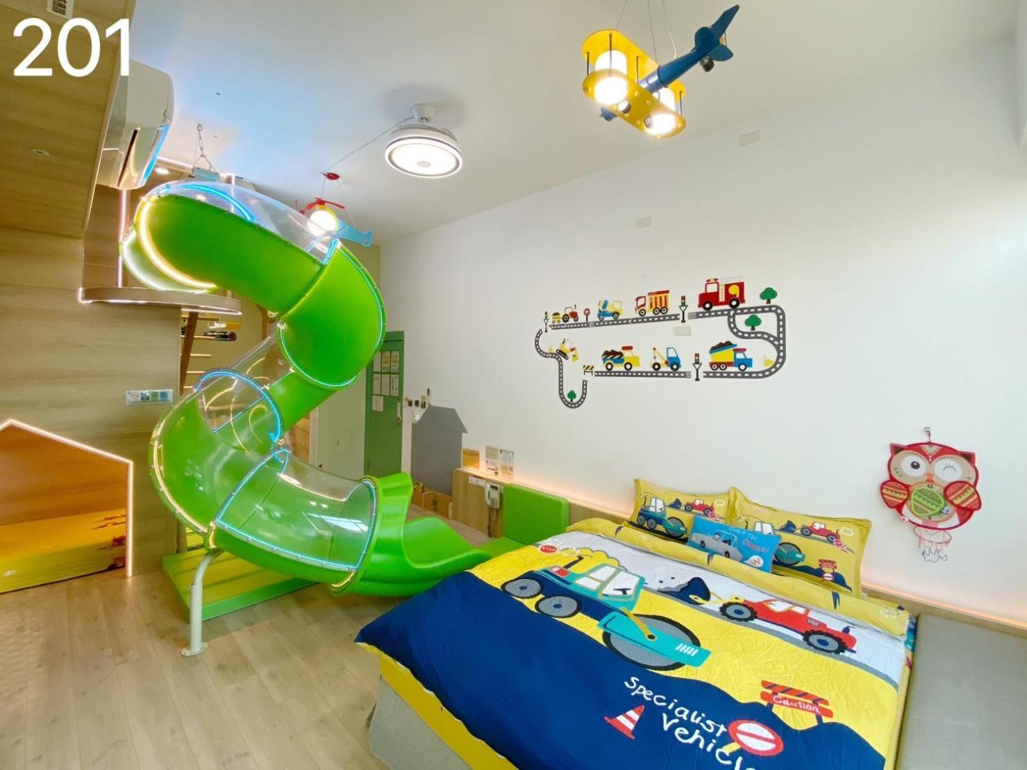 הולי Wind Natural Parent-Child Inn מראה חיצוני תמונה